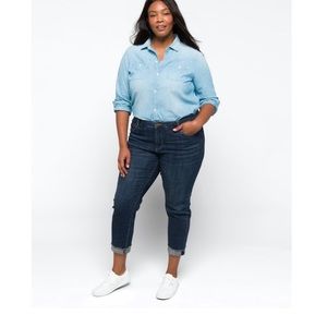 KUT from the Kloth dark wash boyfriend jeans size 16W